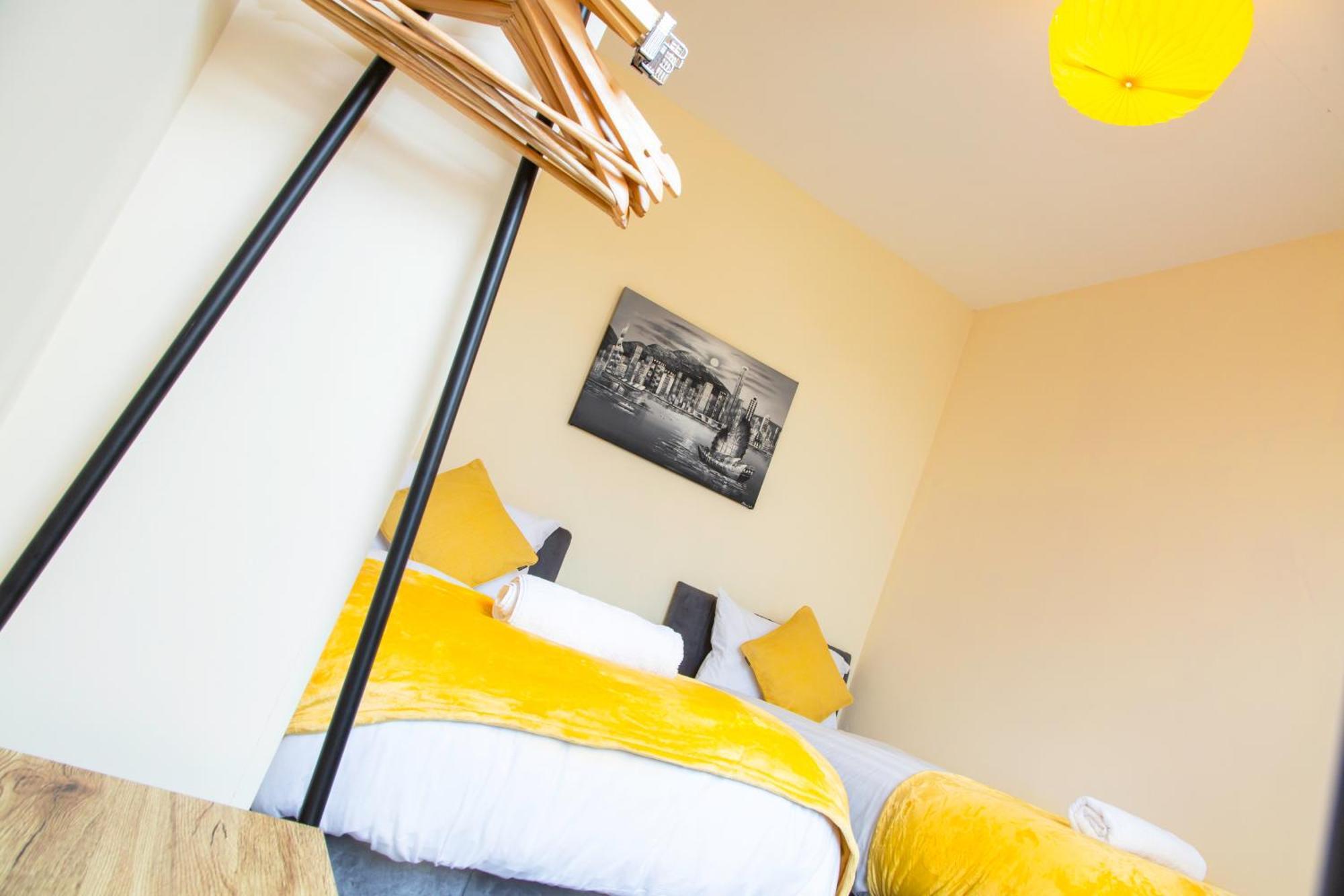 Newly Launched 3 Bedroom House With Free Parking Litherland Ngoại thất bức ảnh